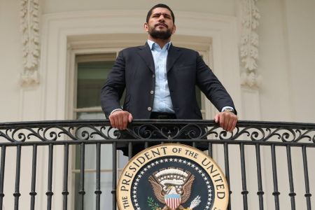 Alex Poatan, lutador brasileiro do UFC, na Casa Branca
