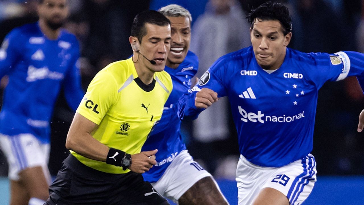 Cartões vermelhos em alta: Cruzeiro já tem cinco expulsões em 30 jogos de 2026