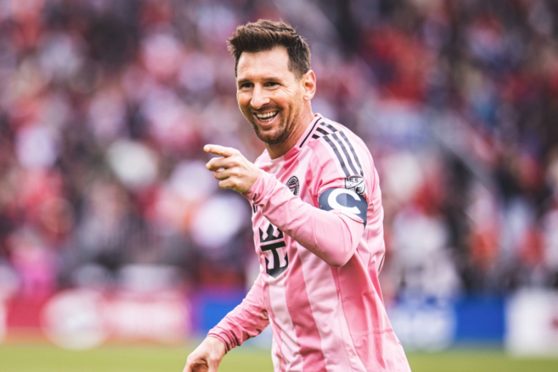 Messi chega a 100 participações em gols e Inter Miami vence o Toronto por 4 a 2