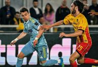 Dusan Vlahovic marca no primeiro minuto e garante vitória da Juventus