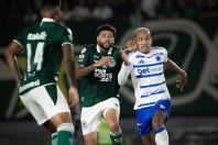 Ex-Cruzeiro, volante se recupera e deve reforçar Goiás em decisão na Copa do Brasil