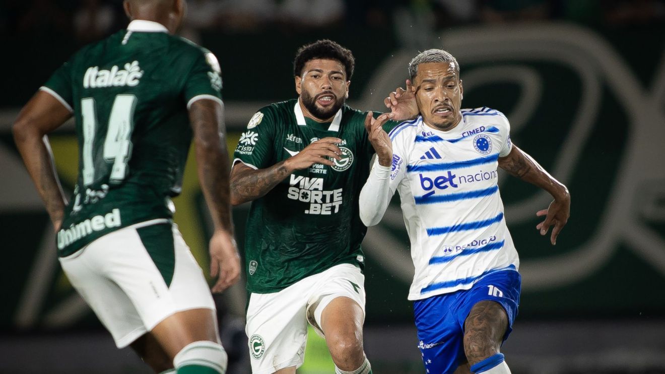 Ex-Cruzeiro, volante se recupera e deve reforçar Goiás em decisão na Copa do Brasil