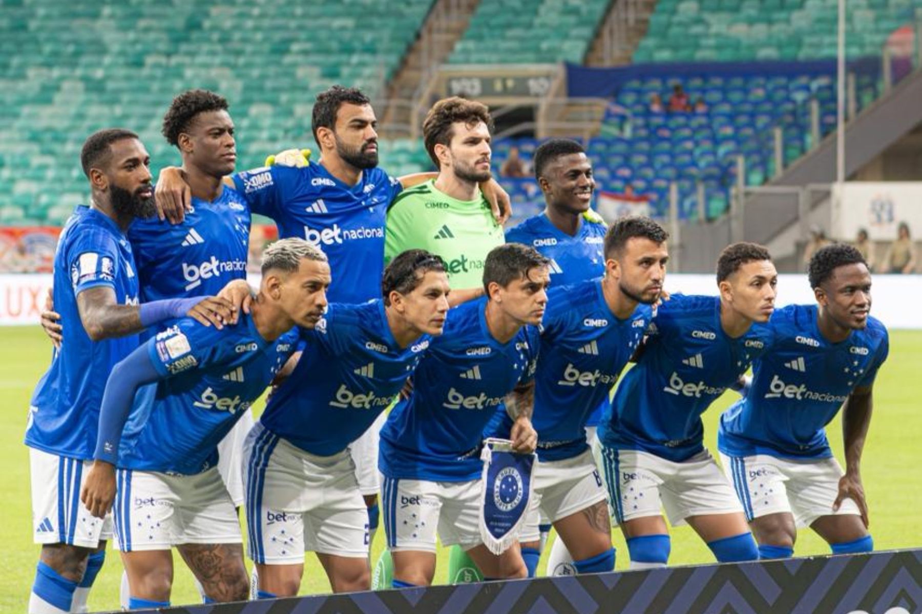 Meia do Cruzeiro tem lesão confirmada e vira desfalque; veja detalhes