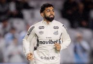 Cuca justifica Gabigol no banco de reservas do Santos contra o RB Bragantino