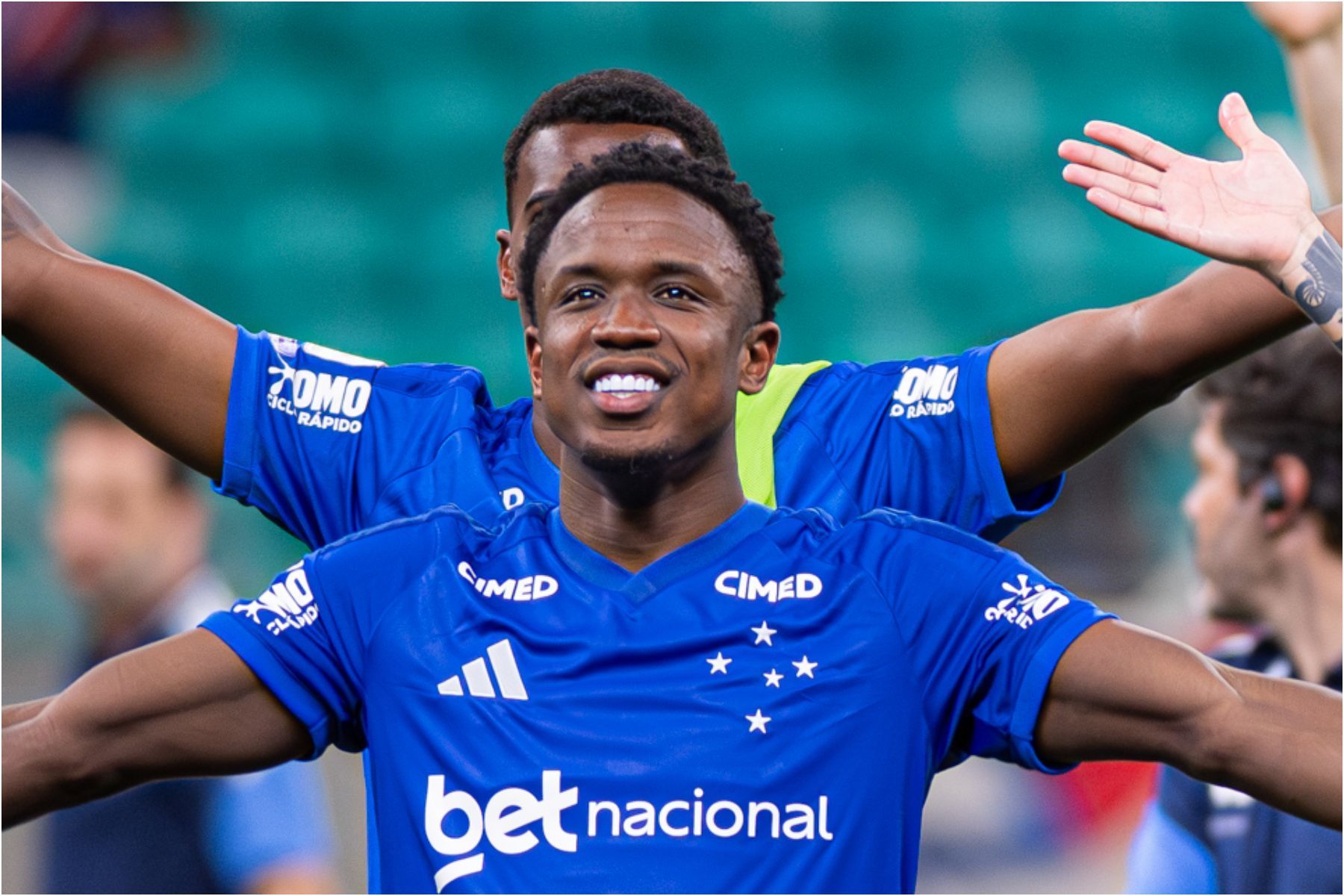 Atacante volta a jogar e será contratado em definitivo pelo Cruzeiro; veja detalhes