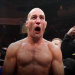 Campeão do UFC sofre acidente de carro em alta velocidade nos Estados Unidos