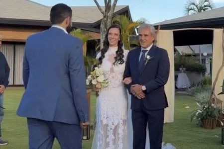 Zé Roberto leva Macris ao altar em casamento