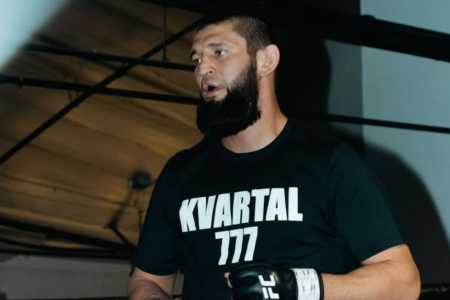 Khamzat Chimaev, ex-campeão dos pesos médios do UFC