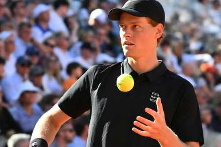 Jannik Sinner em ação no Masters 1000 de Roma