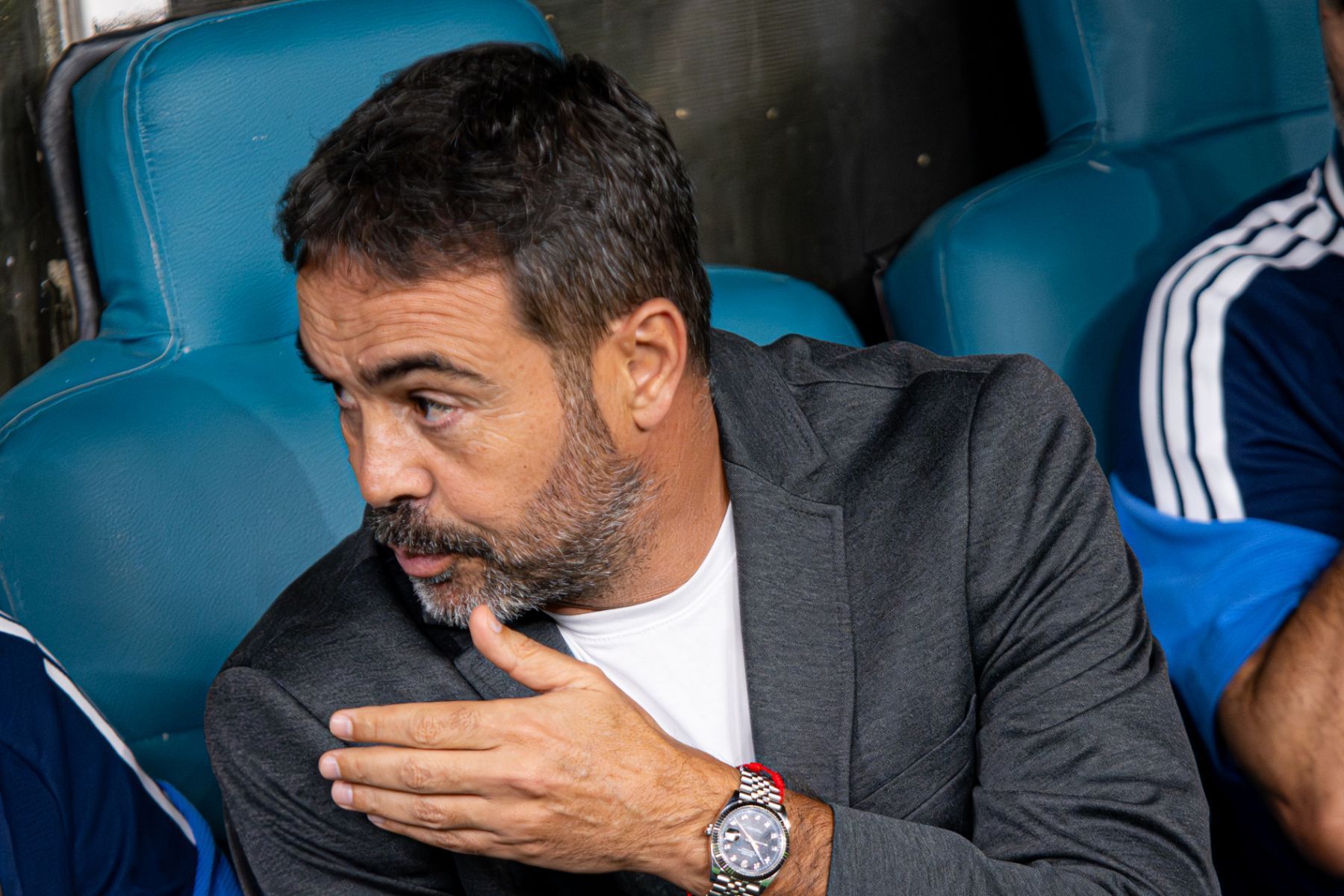 Escalação do Cruzeiro: Artur Jorge aciona três atacantes em decisão contra o Goiás