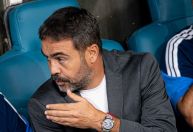 Escalação do Cruzeiro: Artur Jorge aciona três atacantes em decisão contra o Goiás
