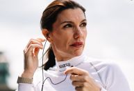 Katherine Legge tentará feito inédito no automobilismo entre as mulheres; entenda