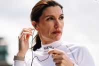 Katherine Legge tentará feito inédito no automobilismo entre as mulheres; entenda