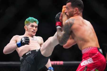 Melk Costa em ação no UFC