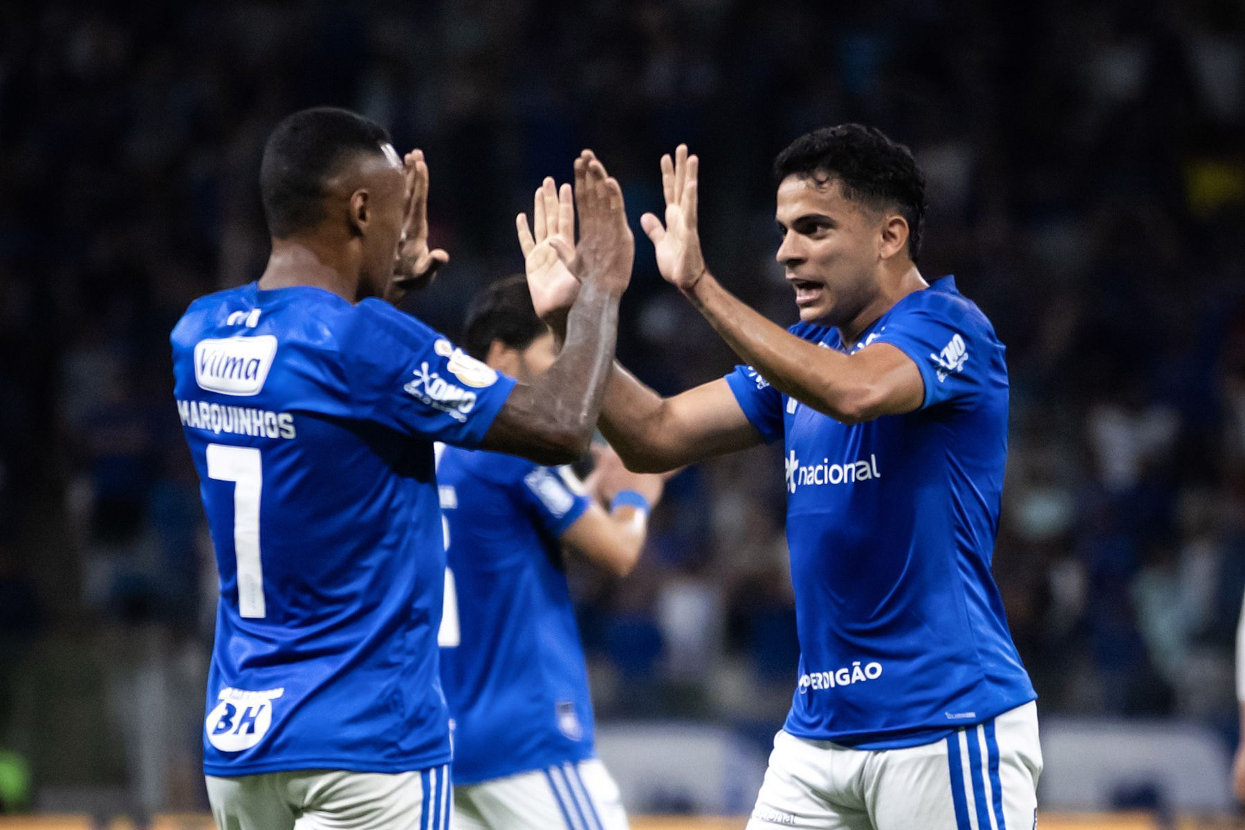 Após 219 dias, Marquinhos brilha em retorno ao Cruzeiro e celebra apoio da torcida e família