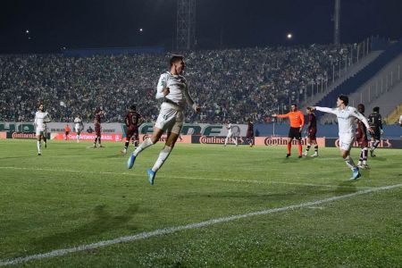 Erick Belé comemora gol pelo Palmeiras