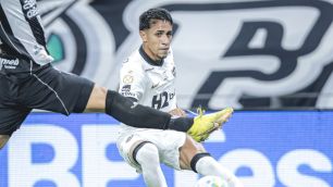 Joia de R$ 353 milhões manda recado a Pascini, herói da classificação do Atlético