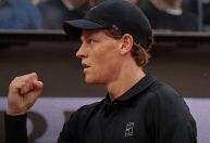 Sinner bate Rublev, avança às semis de Roma e quebra recorde de Djokovic