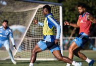 Atacante desfalca Cruzeiro em jogo contra Palmeiras; saiba motivo