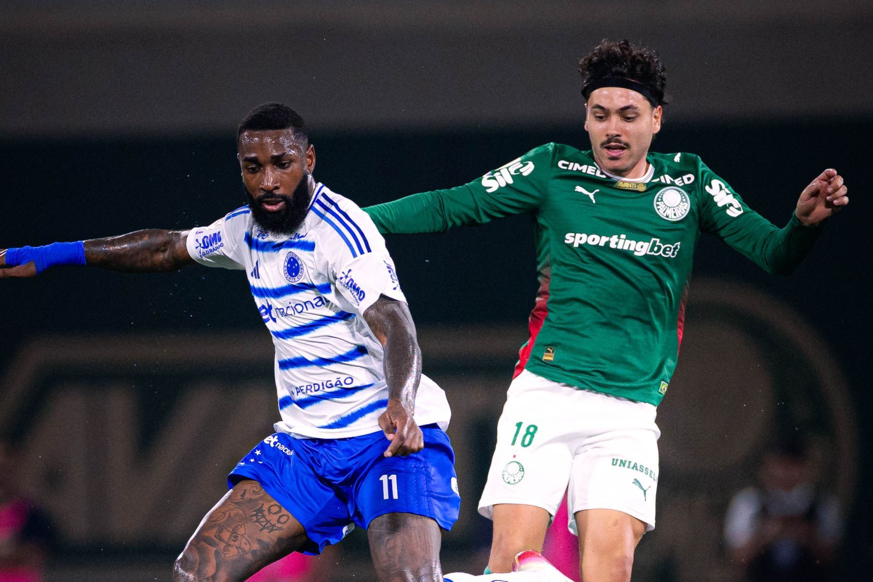 Fora de casa, Cruzeiro empata com Palmeiras em jogo movimentado pelo Brasileirão