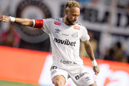 Neymar em ação pelo Santos
