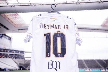 Santos x Coritiba se enfrentarão neste domingo (17), às 11h (de Brasília), pelo Brasileirão