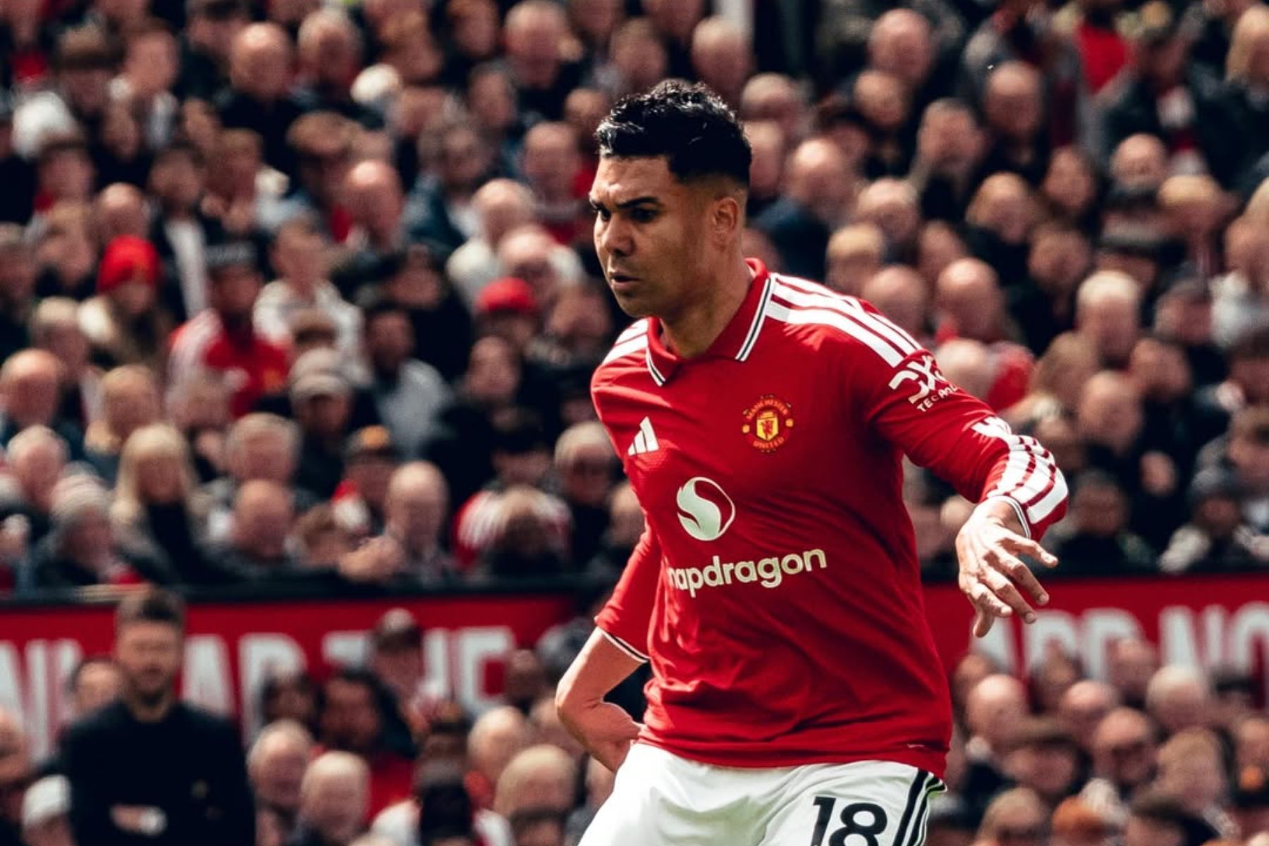 Atacante da Seleção marca e United vence em despedida de Casemiro na Premier League
