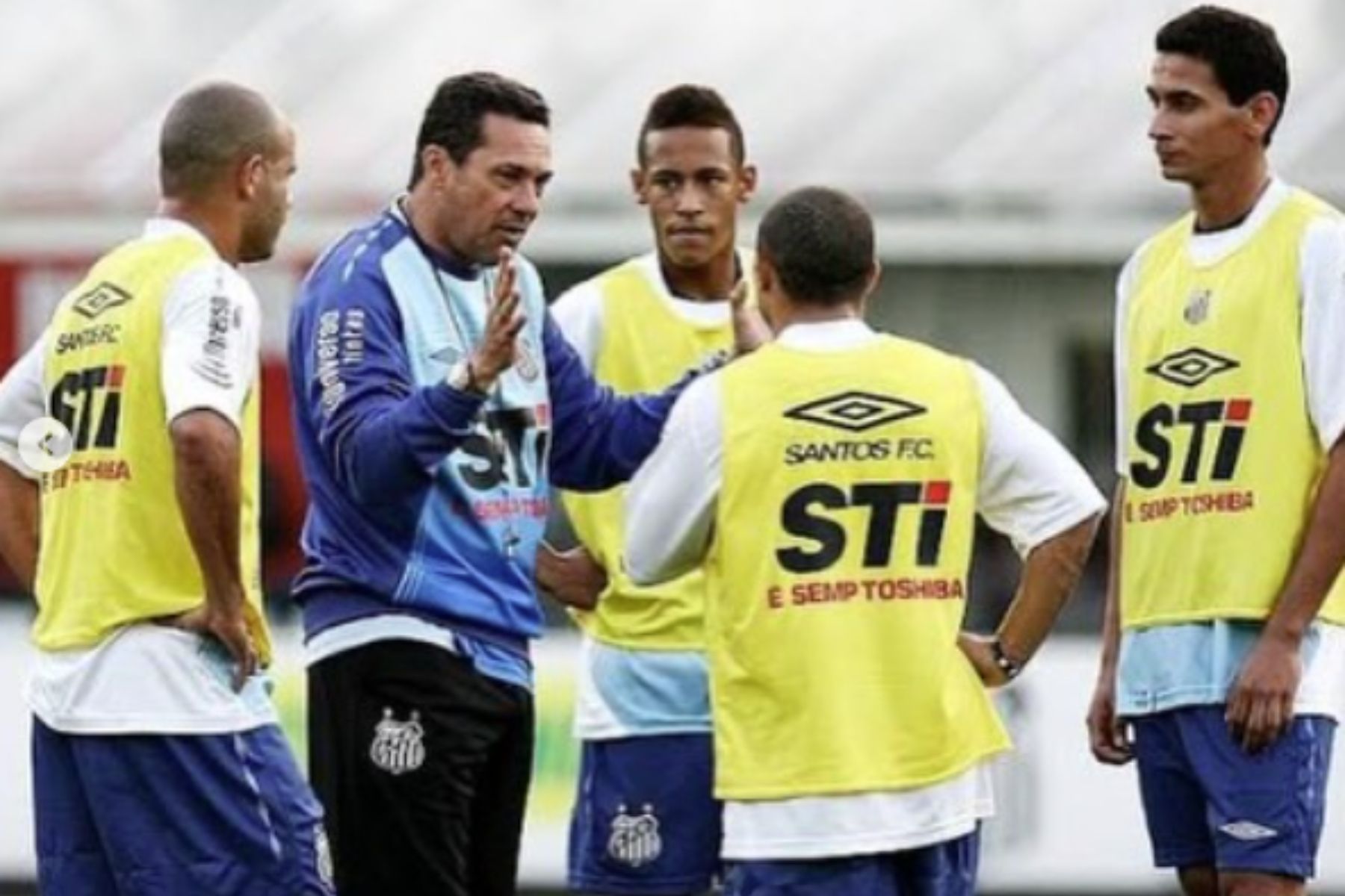 Ex-técnico da Seleção Brasileira revela torcida por Neymar na Copa do Mundo
