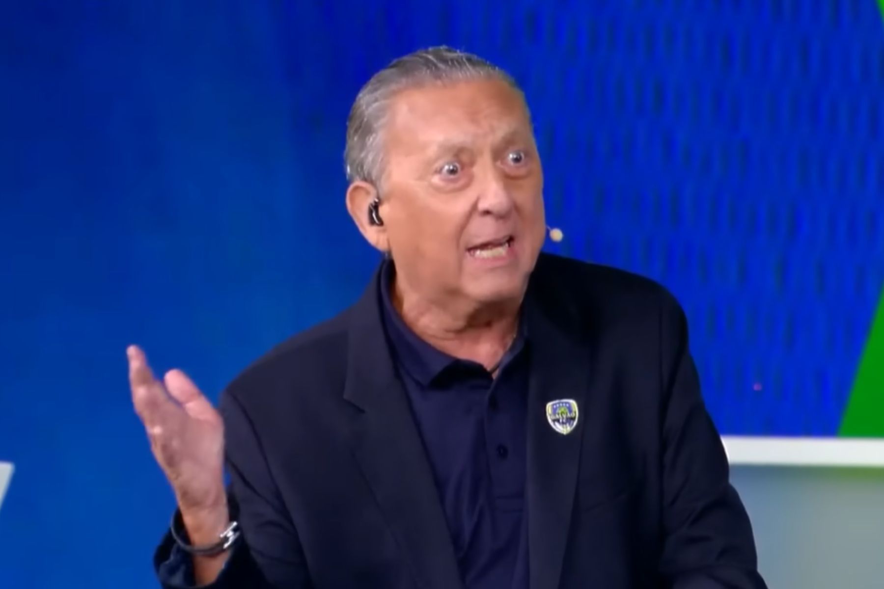 Galvão Bueno reage a empate entre Boca e Cruzeiro e faz projeção otimista
