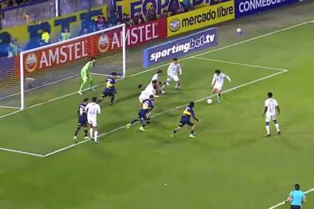 Final do jogo entre Boca Junior e Cruzeiro teve polêmicas de arbitragem