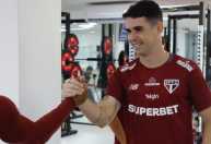 Globo age rápido no mercado e contrata ex-São Paulo e Seleção para comentar a Copa