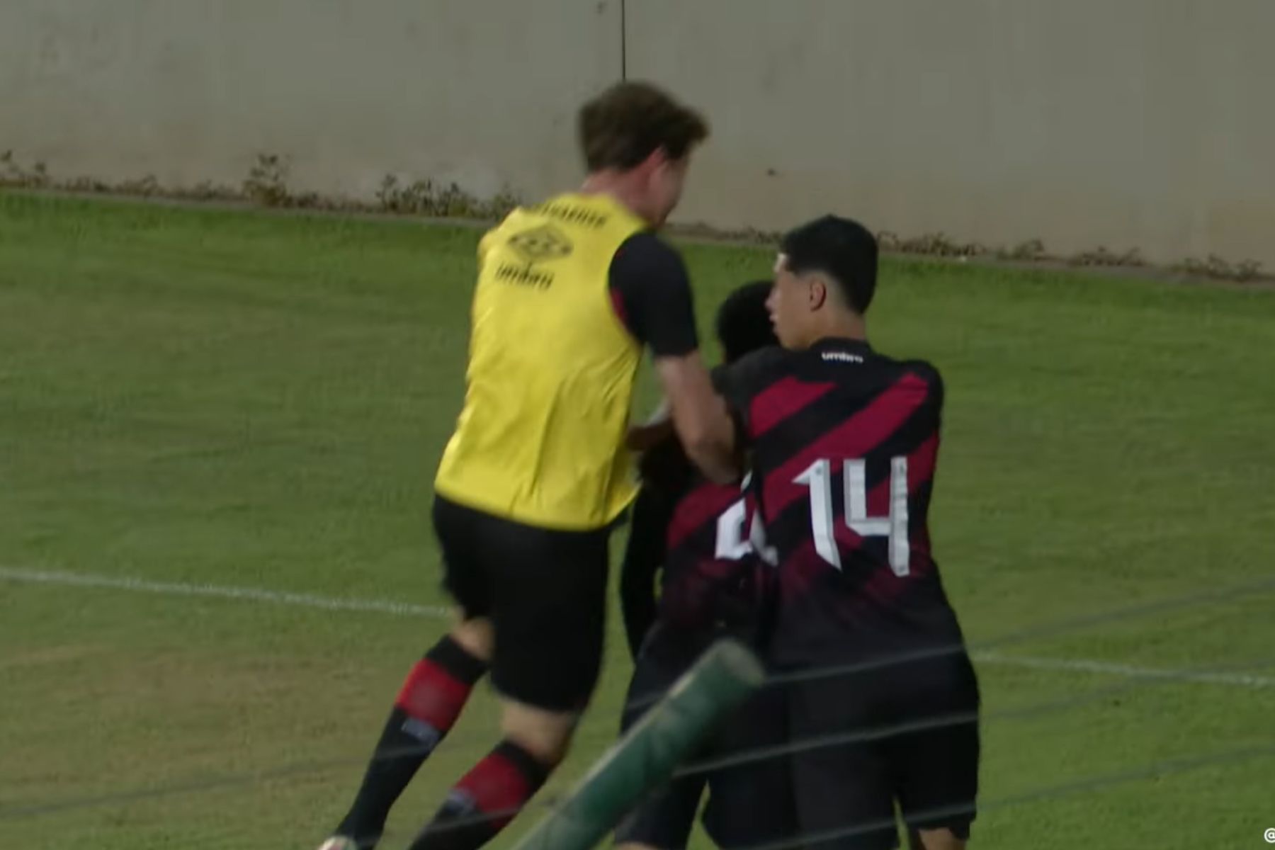 Copa do Brasil Sub-17: Cruzeiro leva gol do meio de campo e é eliminado pelo Athletico-PR