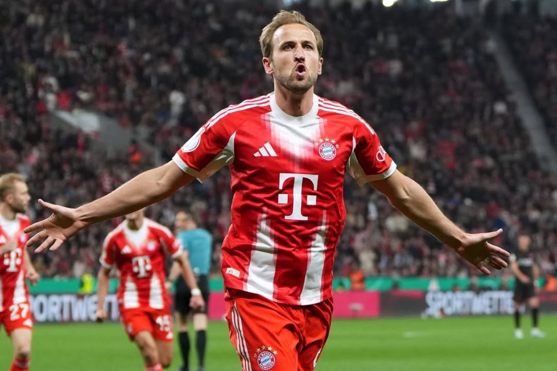 Harry Kane entra na mira do Barcelona para vaga de Lewandowski, diz jornal espanhol