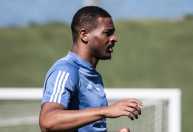 Zagueiro do Cruzeiro negocia saída e pode acertar com clube brasileiro; veja moldes