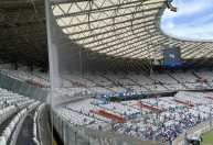 Veja como ficou o Mineirão após instalação da tela de proteção no setor visitante