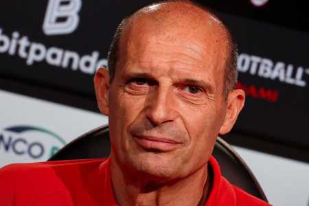 Massimiliano Allegri, treinador do Milan