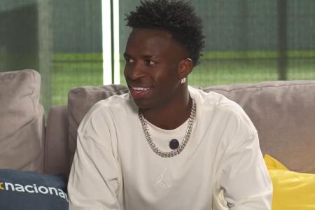 Vinícius Júnior em entrevista à CazéTV