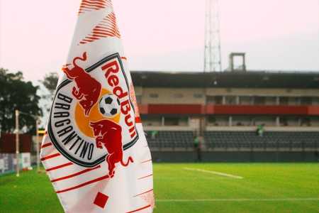 Bandeira de escanteio do RB Bragantino