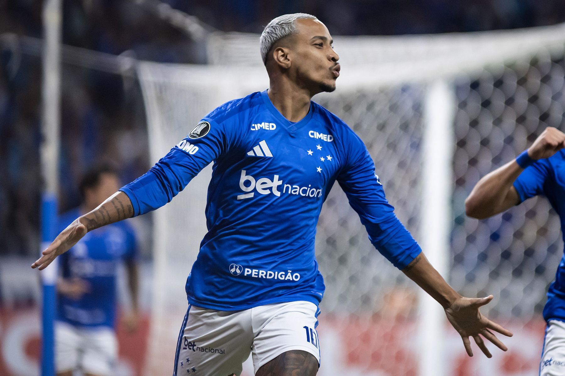 Cruzeiro goleia Barcelona-EQU, passa no ‘grupo da morte’ e vai às oitavas da Libertadores