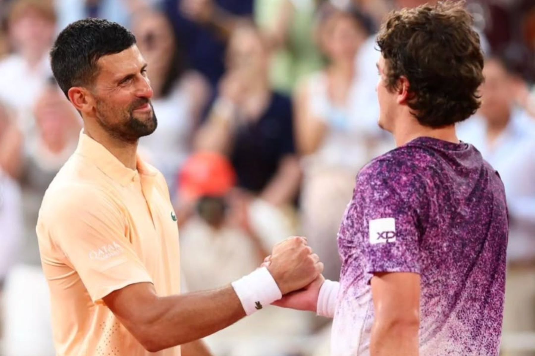 Novak Djokovic manda recado especial a João Fonseca e faz previsão