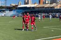 Em jogo com três expulsões, Vila Nova vence Londrina pela Série B