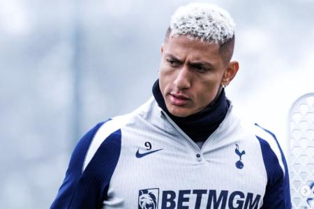 Richarlison durante sessão de treinamento com o Tottenham em 2026