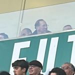 Ex-controlador do Botafogo, Textor assiste a jogo em Portugal ao lado de bilionário grego