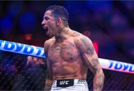 UFC Perth: Carlos Prates nocauteia Della Maddalena e entra na briga por cinturão