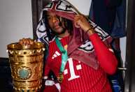 Campeão da Champions detona Olise, do Bayern, por fala polêmica: 'Moleque babaca'