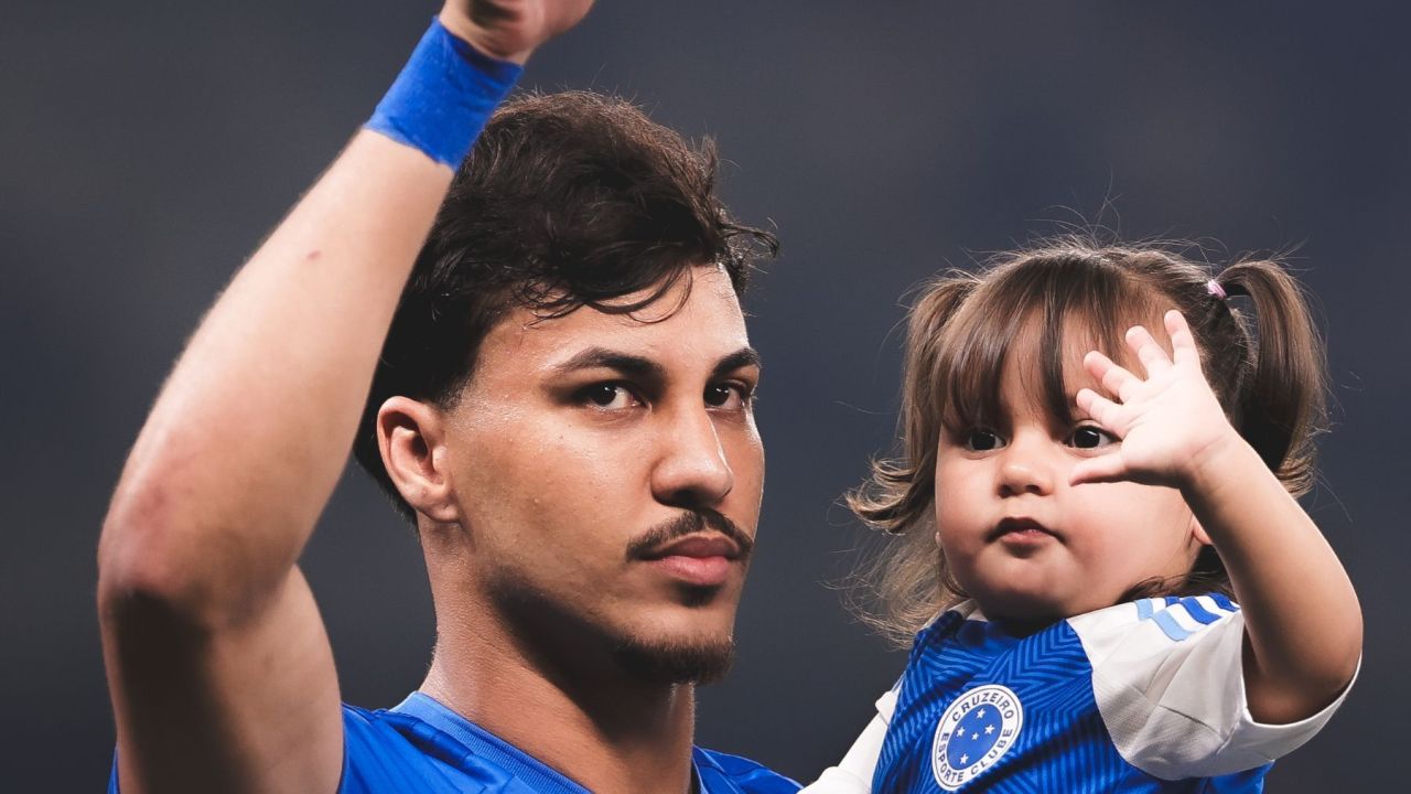Kaio Jorge empata artilharia em clássicos, mas Cruzeiro amarga derrota no Mineirão