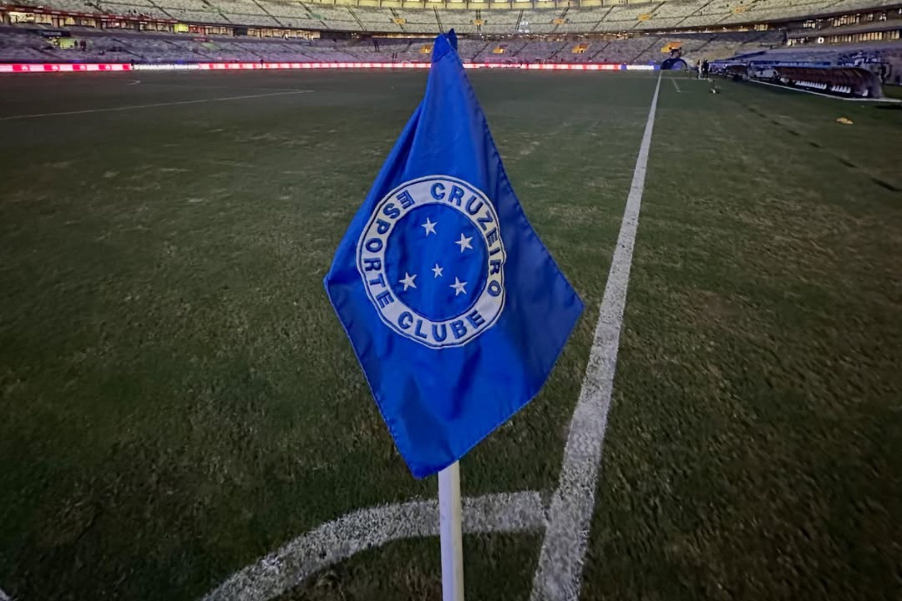 Escalação do Cruzeiro: com surpresa, Artur Jorge escala time para enfrentar o Fluminense