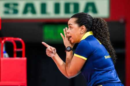 Fofão, ex-levantadora e nova auxilair técnica do Brasil