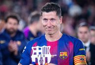 Em clima de despedida, Lewandowski é homenageado e se declara ao Barcelona no Camp Nou