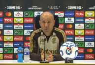 Com um time de desfalques, Leonardo Jardim avalia Flamengo contra o Coritiba